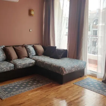 Rakovska Street Comfort * بورغاس